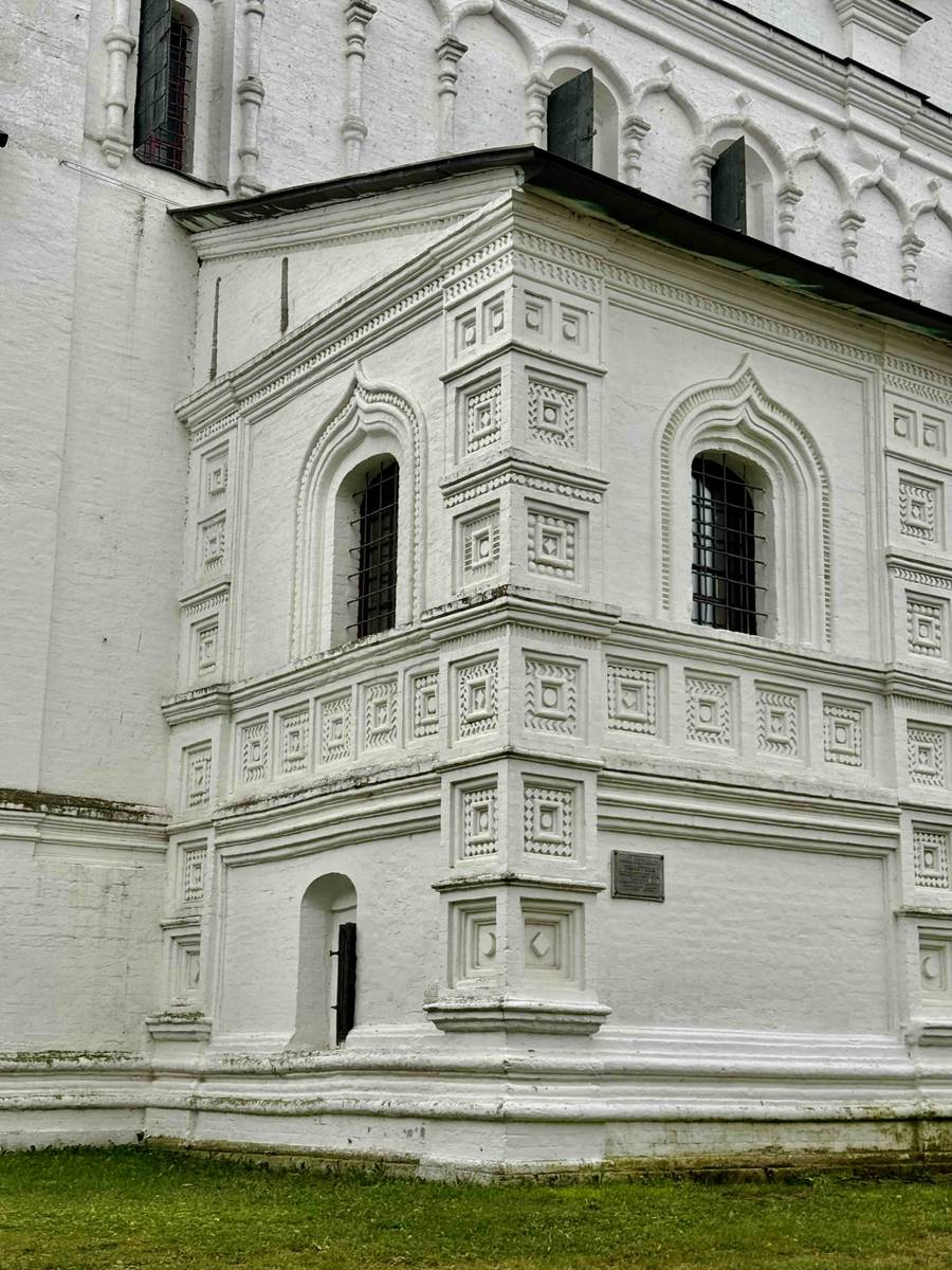 Троицкий Ипатьевский монастырь. Собор Троицы Живоначальной, Кострома (Кострома, город, Костромская область). архитектурные детали