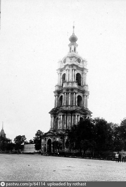 Таганский. Новоспасский монастырь. Церковь Сергия Радонежского в колокольне. архивная фотография,  Фото с сайта pastvu.ru Фото 1920-1940 гг.