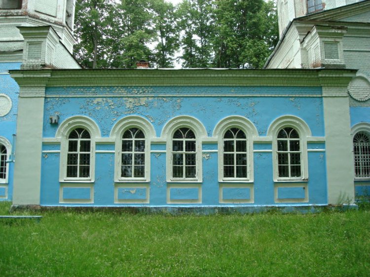 Церковь Преображения Господня, Спас-Суходрев (Малоярославецкий район, Калужская область). архитектурные детали