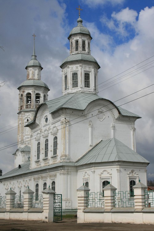 Вятка (Киров). Троицкий Александро-Невский монастырь. Церковь Троицы Живоначальной в Макарье. фасады