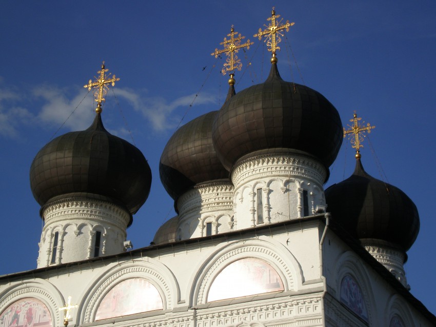 Вятка (Киров). Успения Пресвятой Богородицы Трифонов монастырь. Кафедральный собор Успения Пресвятой Богородицы. архитектурные детали