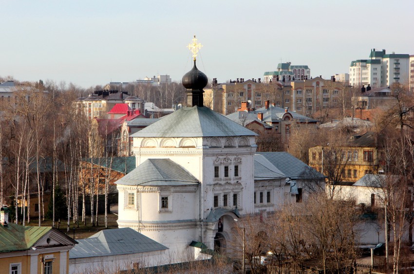 Вятка (Киров). Успенский Трифонов монастырь. Церковь Николая Чудотворца. общий вид в ландшафте