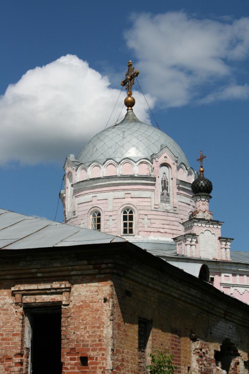 Слободской. Христорождественский монастырь. Собор Рождества Христова. архитектурные детали