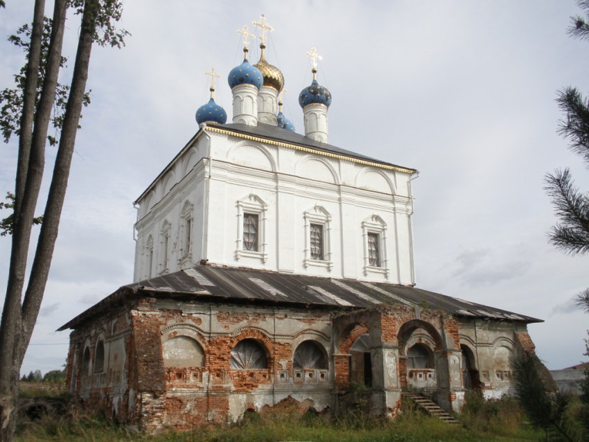 Лукианова мужская пустынь. Собор Рождества Пресвятой Богородицы, Лукьянцево (Александровский район, Владимирская область). фасады, Вид с северо-запада
