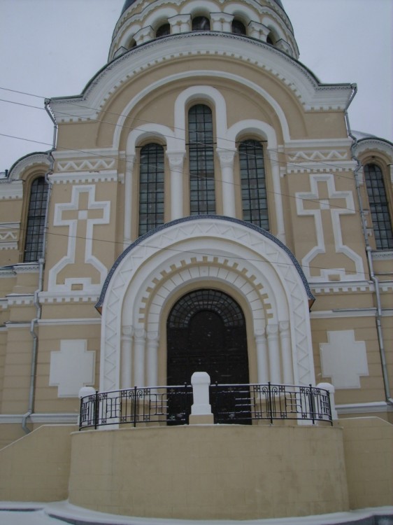 Тихонова пустынь. Собор Успения Пресвятой Богородицы, Льва Толстого, село (Дзержинский район, Калужская область). архитектурные детали