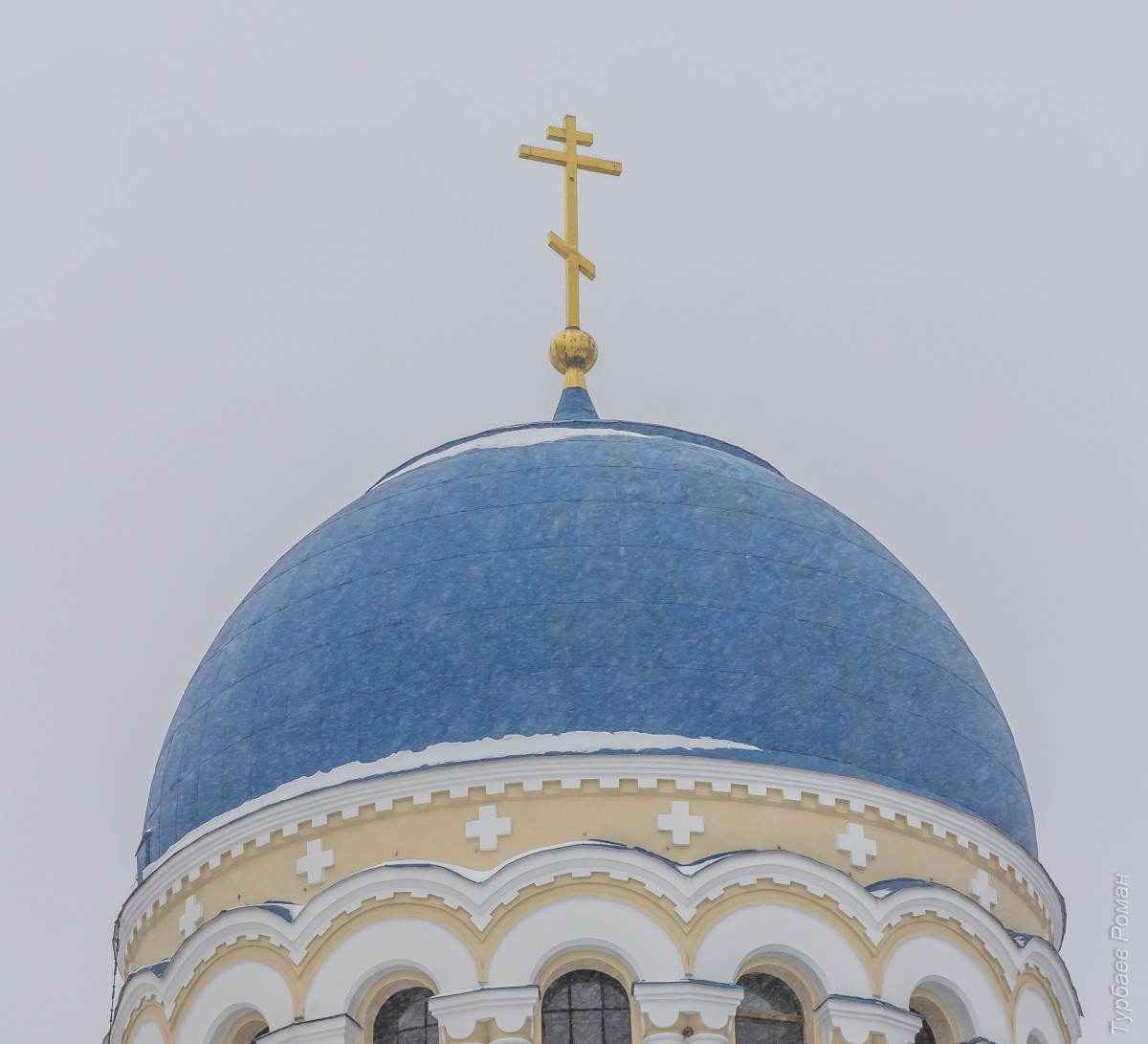 Тихонова пустынь. Собор Успения Пресвятой Богородицы, Льва Толстого, село (Дзержинский район, Калужская область). архитектурные детали, Купол и завершение