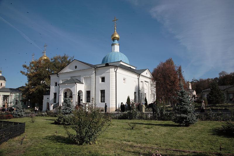 Козельск (Оптино). Оптина Пустынь. Церковь Казанской иконы Божией Матери. фасады