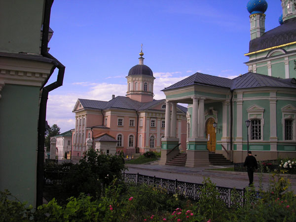 Оптина Пустынь. Церковь Марии Египетской и Анны Праведной, Козельск (Оптино) (Козельский район, Калужская область). фасады, Вид с южной стороны