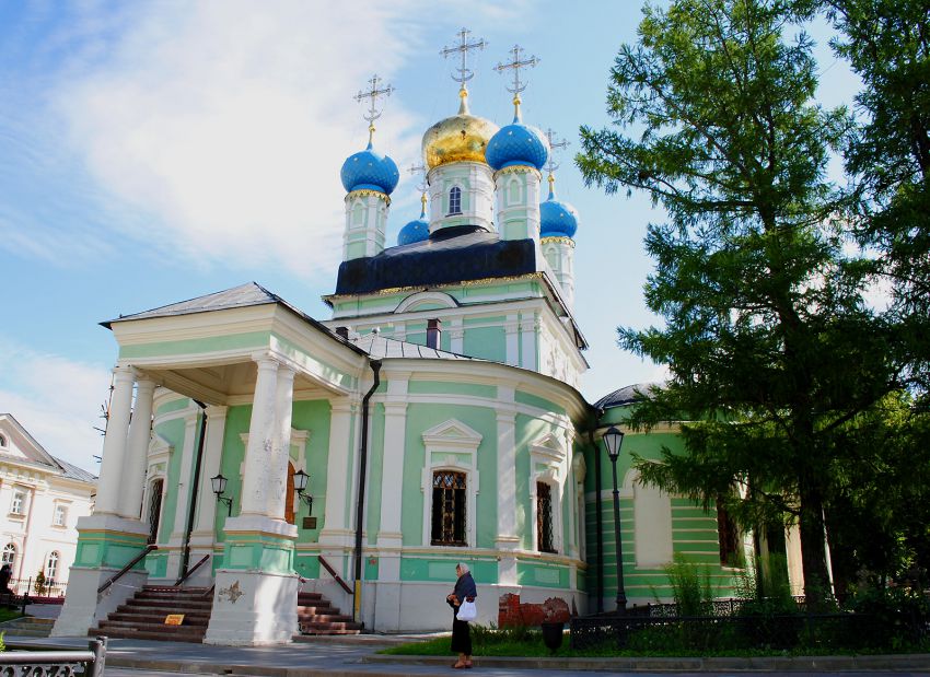 Оптина Пустынь. Собор Введения во храм Пресвятой Богородицы, Козельск (Оптино) (Козельский район, Калужская область). фасады, Южный фасад храма