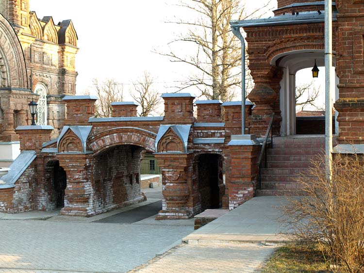 Казанская Амвросиевская пустынь. Собор Казанской иконы Божией Матери, Старое Шамордино (Козельский район, Калужская область). архитектурные детали