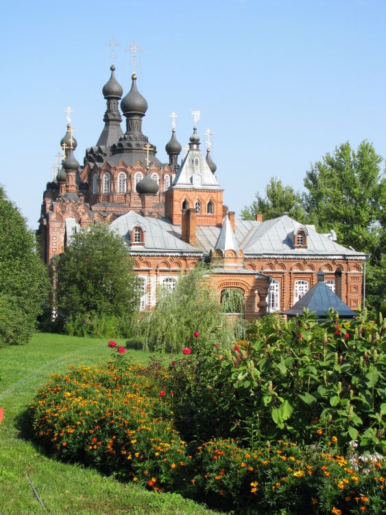 Старое Шамордино. Казанская Амвросиевская пустынь. Собор Казанской иконы Божией Матери. общий вид в ландшафте