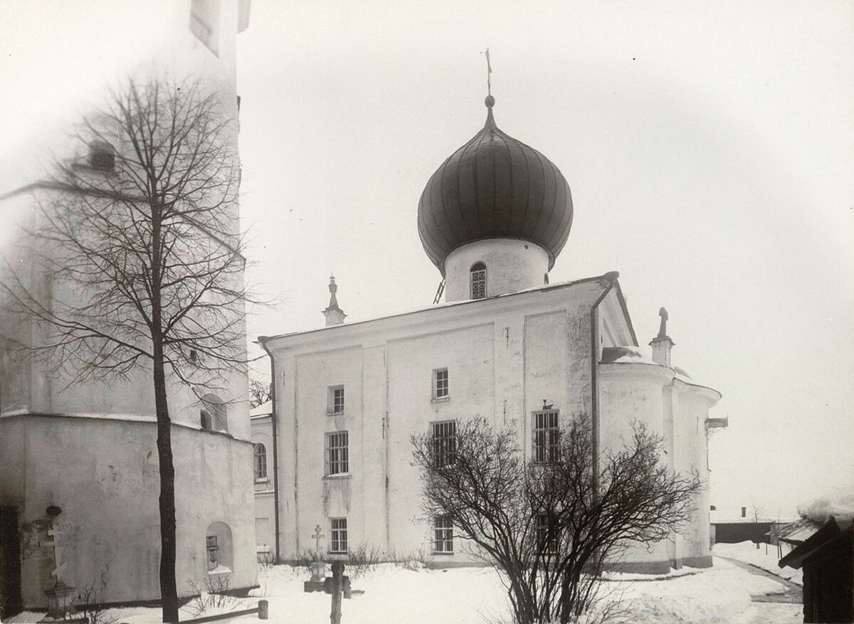 Старая Ладога. Никольский мужской монастырь. Собор Николая Чудотворца. архивная фотография, Фото М.К.Белявского, кон. XIX - нач. XX в. Научно-исследовательский музей при Российской Академии художеств, НИМ РАХ КП-517/1078. Ф-15087 (сайт artsacademymuseum.org )