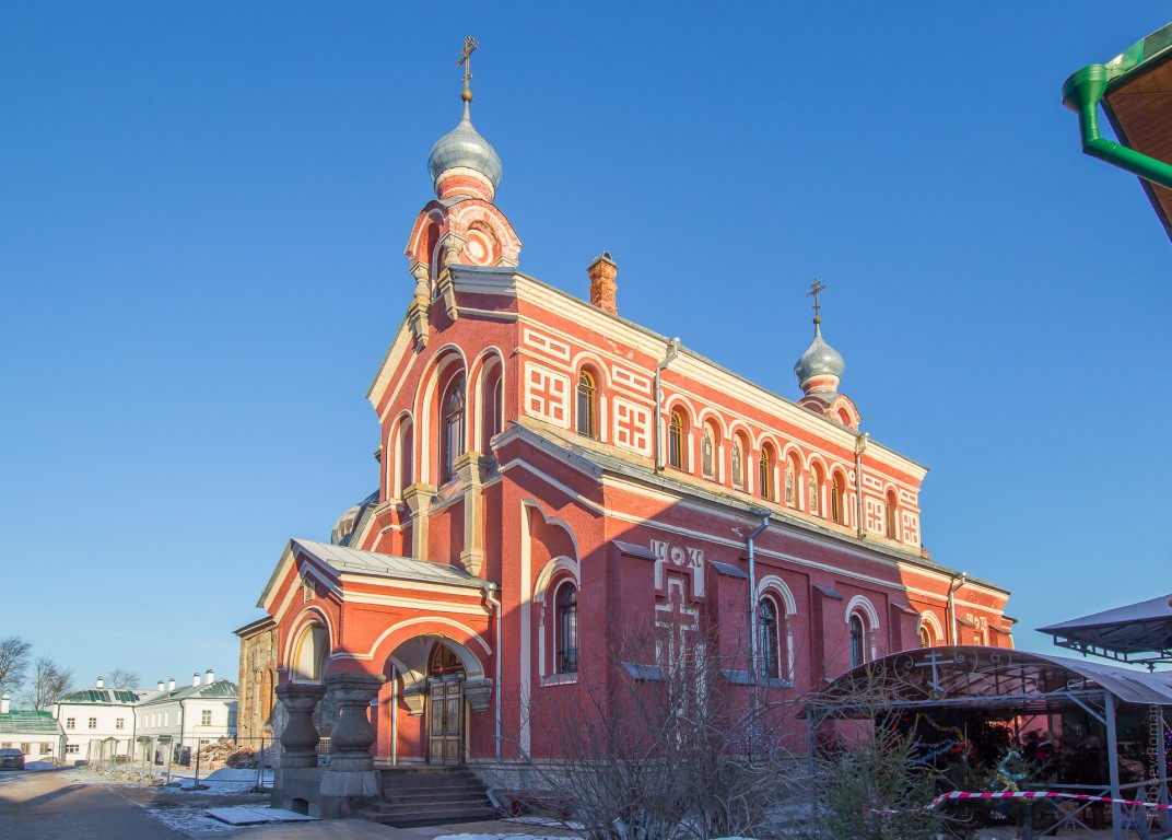 Старая Ладога. Никольский мужской монастырь. Церковь Иоанна Златоуста. фасады