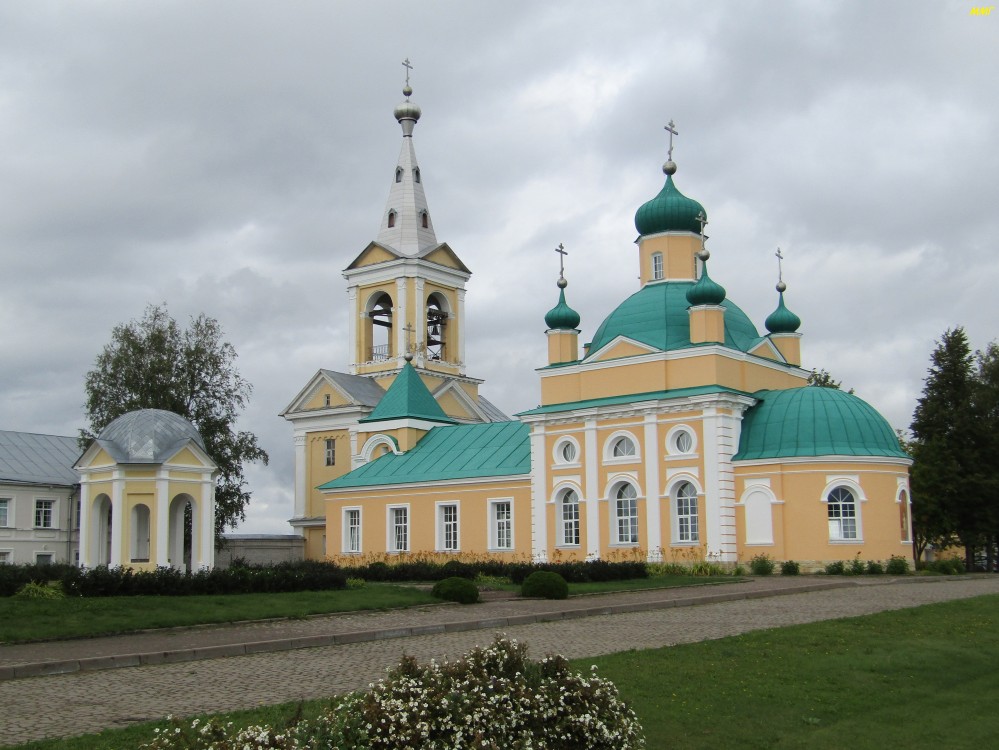 Введено-Оятский женский монастырь. Церковь Введения во храм Пресвятой Богородицы, Оять (Лодейнопольский район, Ленинградская область). художественные фотографии