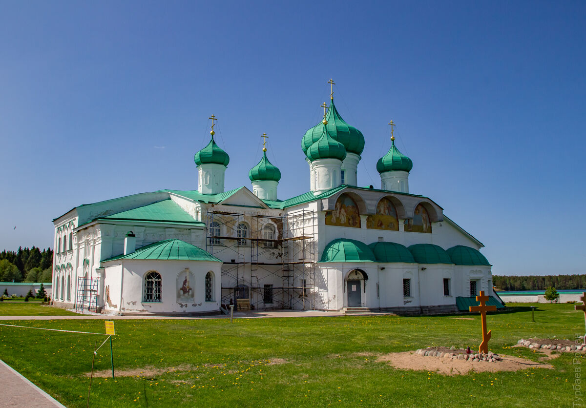 Александро-Свирский монастырь. Собор Преображения Господня, Старая Слобода (Лодейнопольский район, Ленинградская область). фасады, Вид с юго-востока