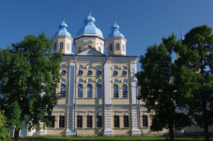 Коневец, остров. Рождества Пресвятой Богородицы Коневский монастырь. Собор Рождества Пресвятой Богородицы. фасады