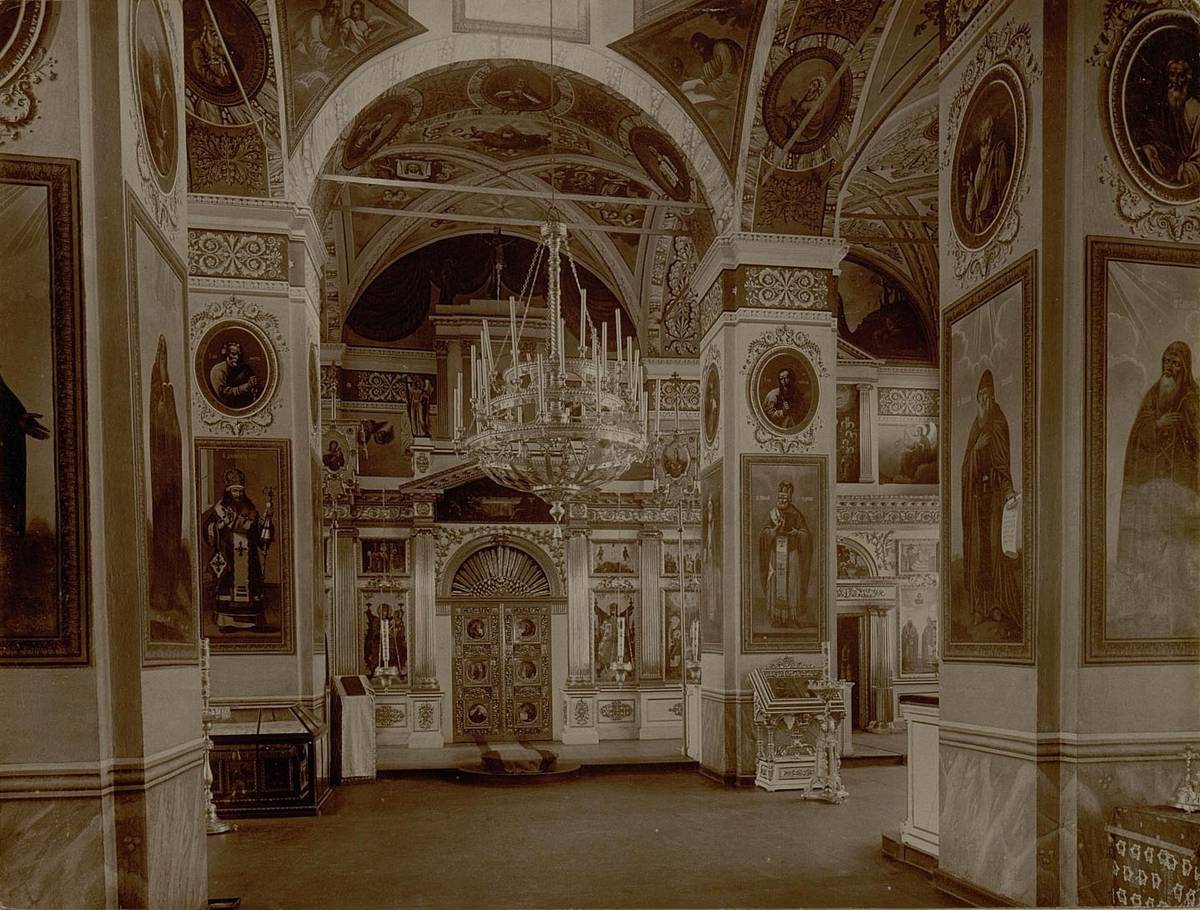 Верхний храм. Первая треть XX в. Музей Академии художеств, НИМ РАХ КП-126/10. Ф-10027.  Музеем фотография не атрибутирована., архивная фотография. Рождества Пресвятой Богородицы Коневский монастырь. Собор Рождества Пресвятой Богородицы, Коневец, остров (Приозерский район, Ленинградская область)