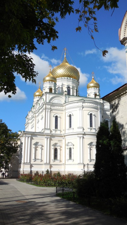 Воскресенский Новодевичий Монастырь. Собор Воскресения Христова, Московский район (Санкт-Петербург, г. Санкт-Петербург). фасады