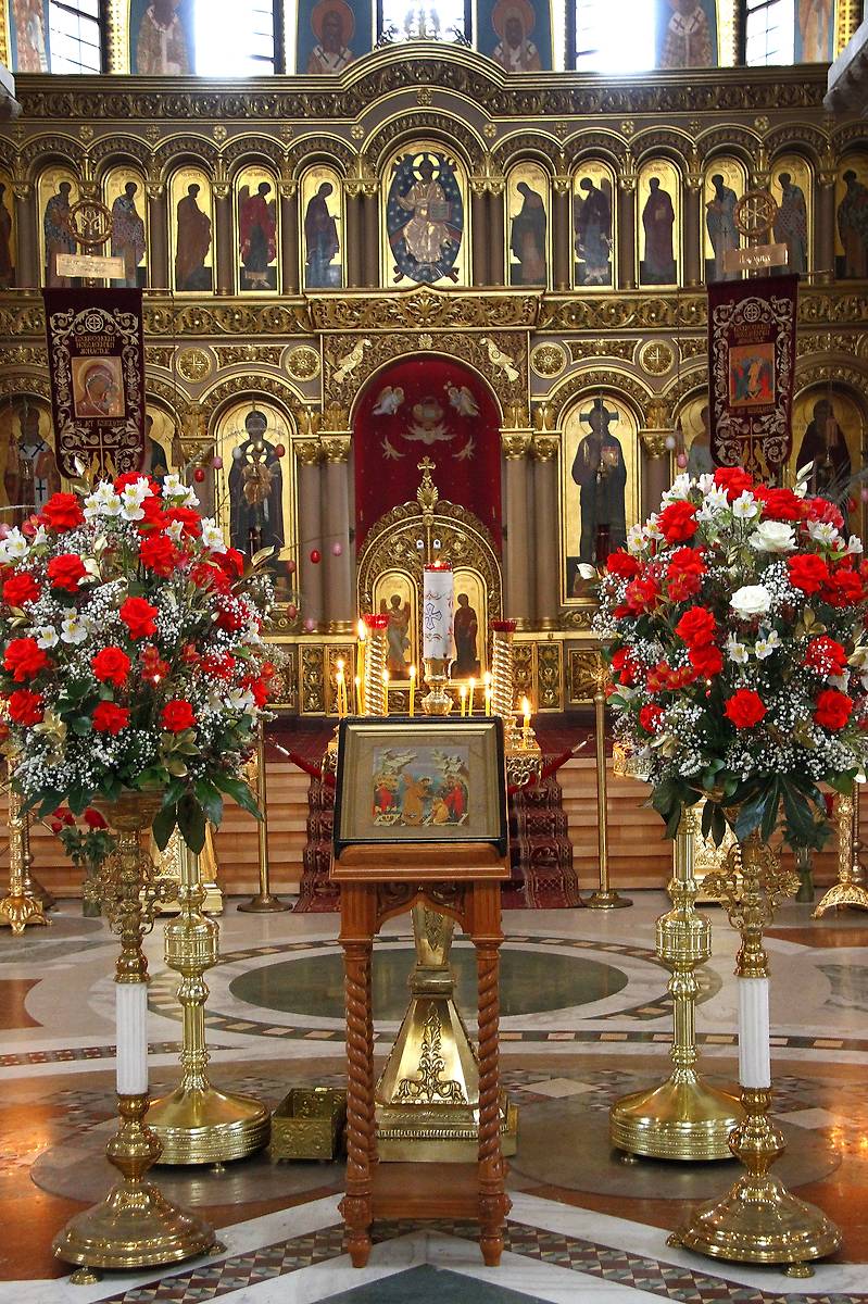 Иконостас церкви., интерьер и убранство. Воскресенский Новодевичий монастырь. Церковь Казанской иконы Божией Матери, Московский район (Санкт-Петербург, г. Санкт-Петербург)