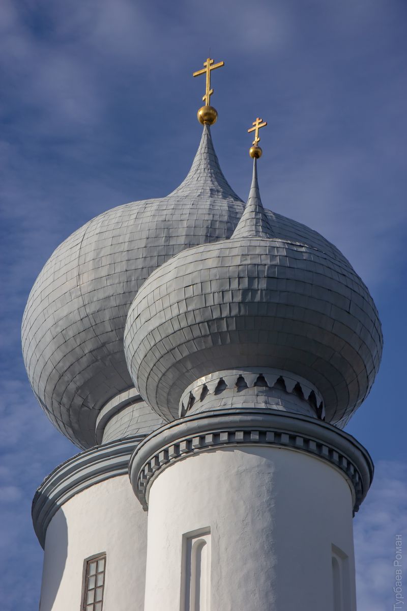 Тихвинский Богородице-Успенский мужской монастырь. Собор Успения Пресвятой Богородицы, Тихвин (Тихвинский район, Ленинградская область). архитектурные детали, Большая и малая главы