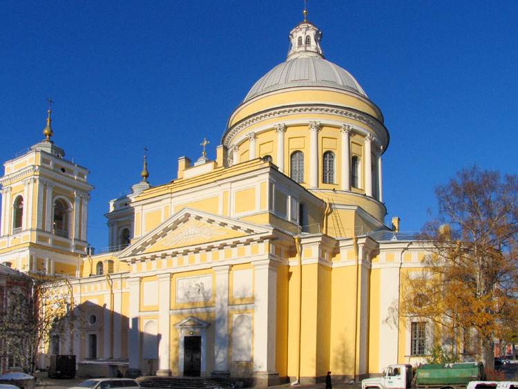 Центральный район. Троицкая Александро-Невская лавра. Собор Троицы Живоначальной. фасады, Троицкий собор