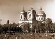 Троицкая Александро-Невская лавра. Собор Троицы Живоначальной, Фото Троицкого собора в 1947 году. Фотограф: Шиманский Сергей Гаврилович.<br>, Санкт-Петербург, Санкт-Петербург, г. Санкт-Петербург