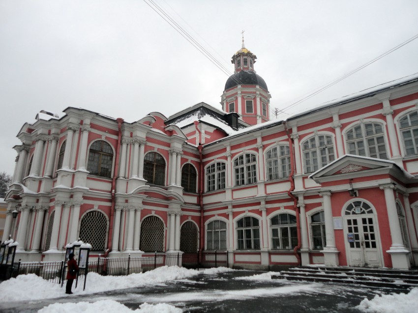 Надвратная Церковь Александро Невской Лавры