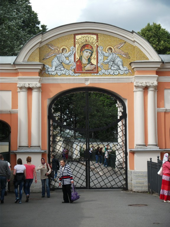 Центральный район. Троицкая Александро-Невская лавра. Церковь Благовещения Пресвятой Богородицы. фасады