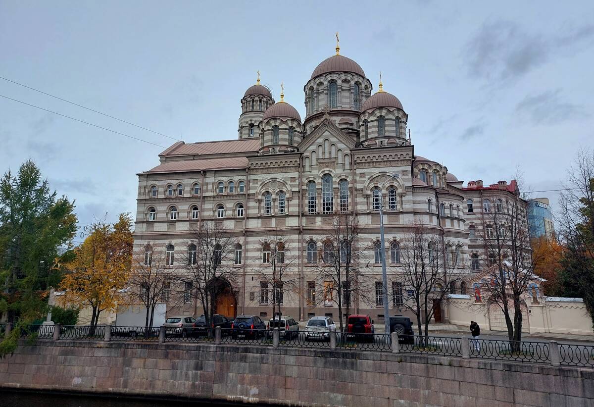 Иоанновский ставропигиальный женский монастырь. Собор Двенадцати апостолов, Петроградский район (Санкт-Петербург, г. Санкт-Петербург). фасады