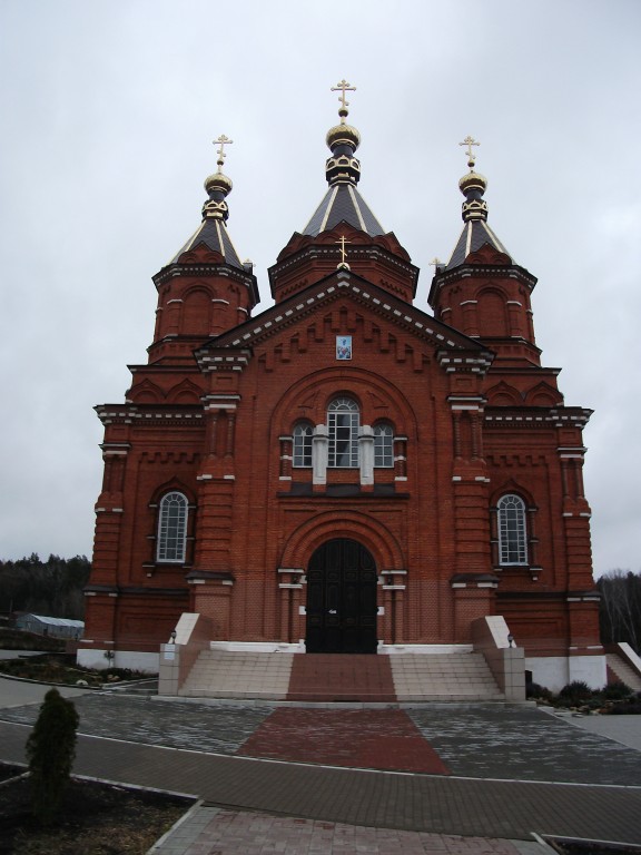 Тюнино. Богородицко-Тихоновский Тюнинский женский монастырь. Собор Вознесения Господня. фасады