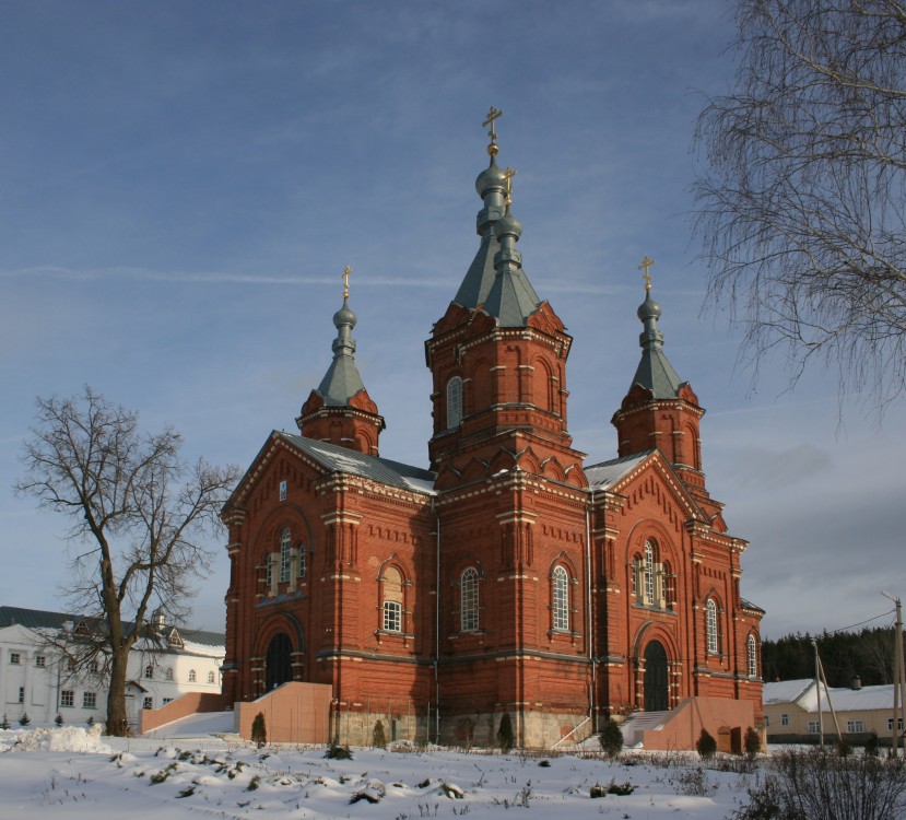 Тюнино. Богородицко-Тихоновский Тюнинский женский монастырь. Собор Вознесения Господня. фасады