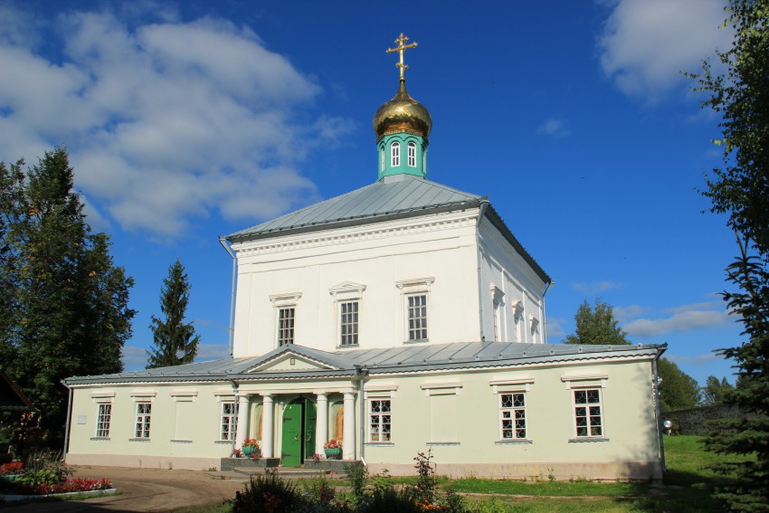 Свято-Духов Иаковлев Боровичский монастырь. Собор Сошествия Святого Духа, Боровичи (Боровичский район, Новгородская область). фасады