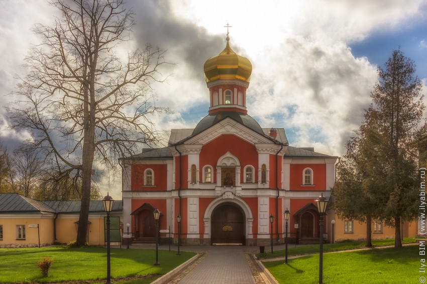 Валдай. Иверский монастырь. Церковь Филиппа, митрополита Московского. фасады