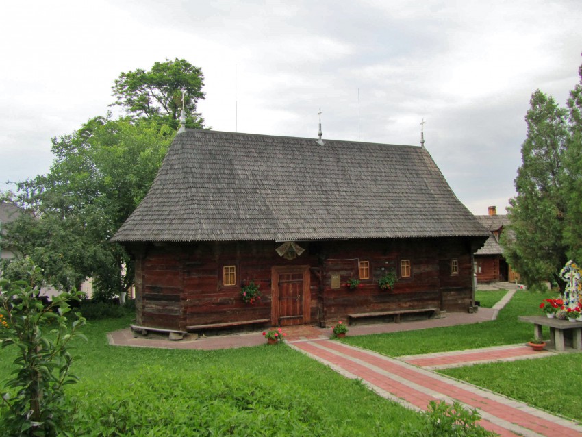 Церковь Николая Чудотворца, Черновцы (Черновицкий район, Украина, Черновицкая область). фасады, вид с юго-запада