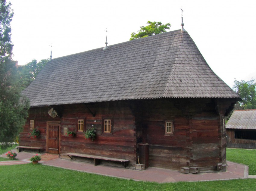 Церковь Николая Чудотворца, Черновцы (Черновицкий район, Украина, Черновицкая область). фасады, вид с юго-востока