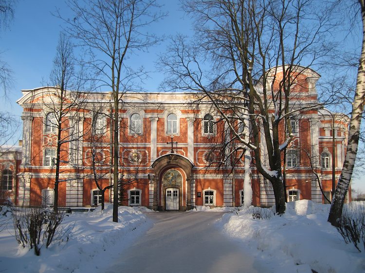 Троицкая Сергиева Приморская пустынь. Церковь Сергия Радонежского, Стрельна (Санкт-Петербург, Петродворцовый район, г. Санкт-Петербург). общий вид в ландшафте