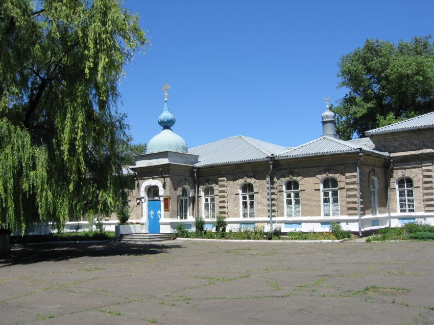Авдеевка. Церковь Николая Чудотворца. общий вид в ландшафте