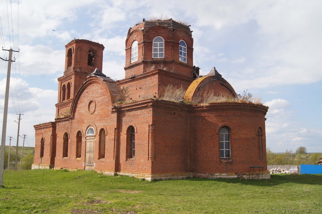 Церковь Михаила Архангела, Николаевка (Бирский район, Республика Башкортостан). фасады