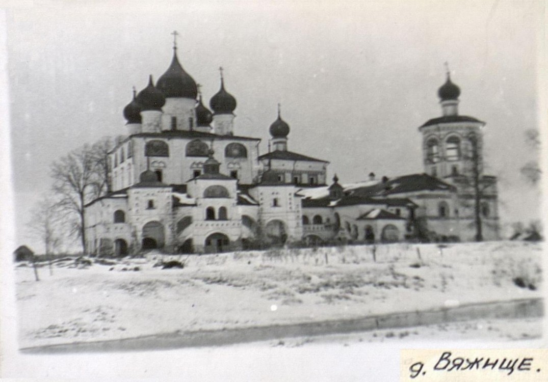 Вяжищи. Николо-Вяжищский ставропигиальный женский монастырь. Соборная церковь Николая Чудотворца и Евфимия Вяжищского. архивная фотография, Фото 1942 г. с аукциона e-bay.de