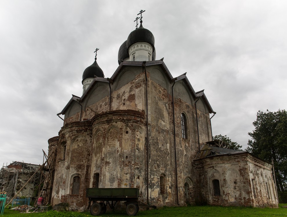 Троицкий Михаило-Клопский монастырь. Собор Троицы Живоначальной, Сельцо (Новгородский район, Новгородская область). фасады