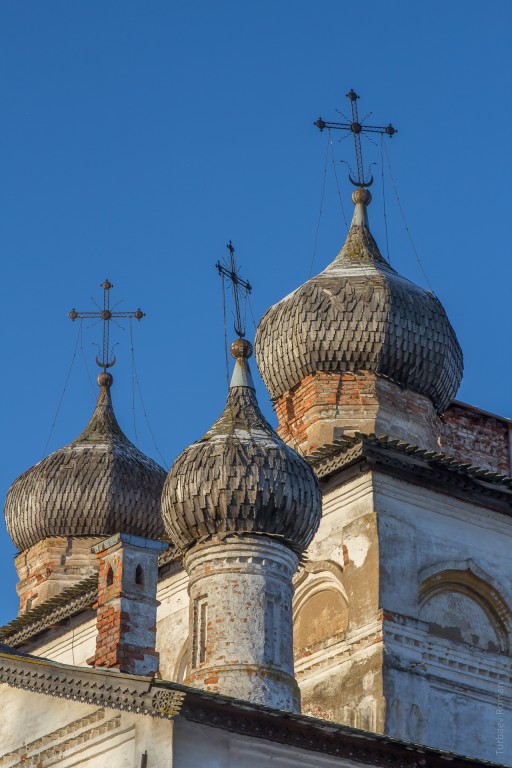 Великий Новгород. Деревяницкий монастырь. Собор Воскресения Христова. архитектурные детали, Завершения