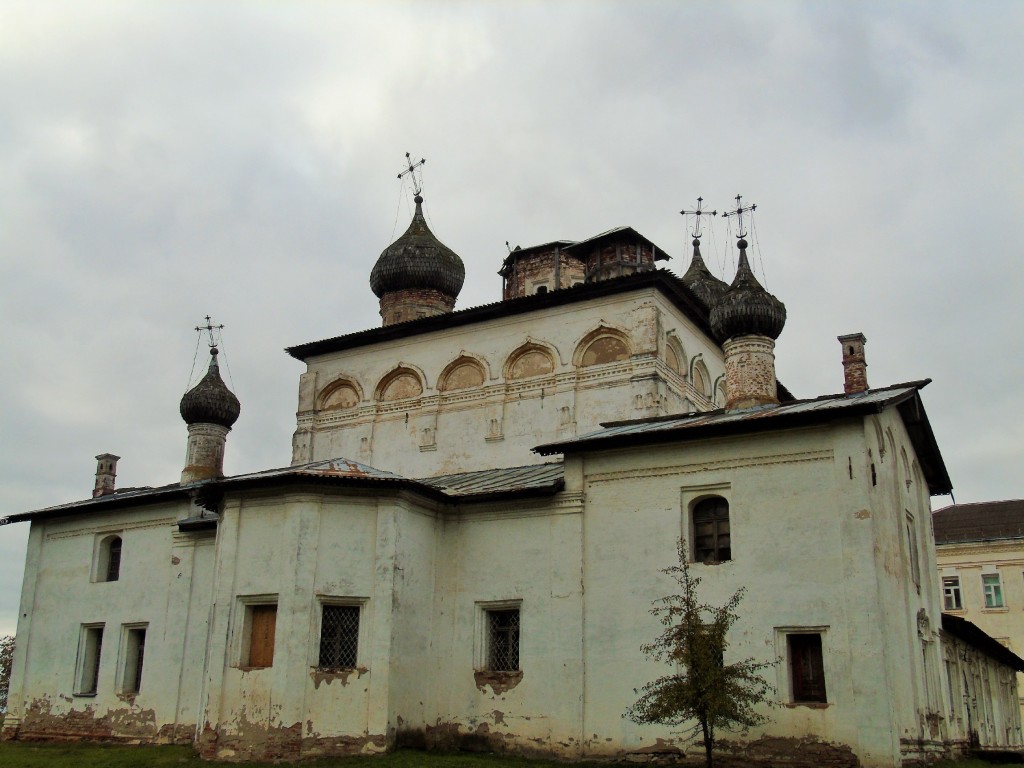 Великий Новгород. Деревяницкий монастырь. Собор Воскресения Христова. фасады