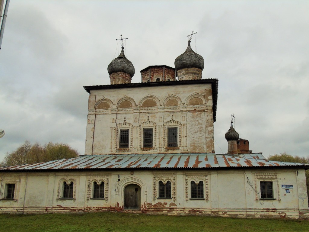 Великий Новгород. Деревяницкий монастырь. Собор Воскресения Христова. фасады