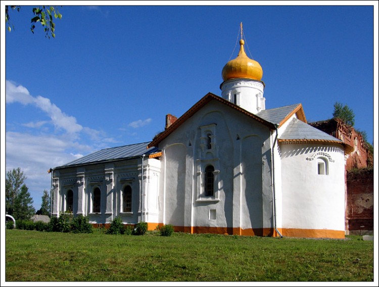 Никольский Косинский монастырь. Церковь Николая Чудотворца, Косино (Старорусский район, Новгородская область). фасады