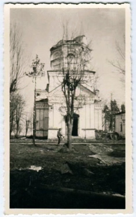 Фото 1941 г. с аукциона e-bay.de, архивная фотография. Никольский Косинский монастырь. Церковь Варлаама Хутынского, Косино (Старорусский район, Новгородская область)