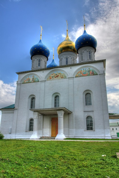 Успенская Флорищева мужская пустынь. Собор Успения Пресвятой Богородицы, Фролищи (Володарский район, Нижегородская область). фасады