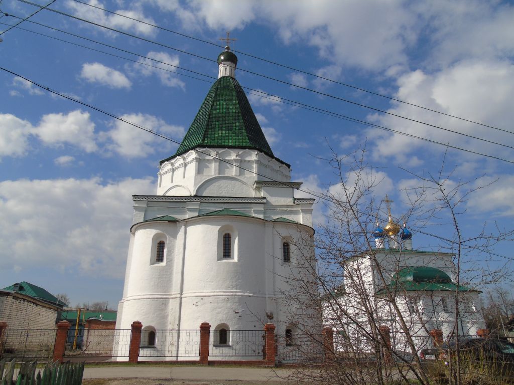 Балахна. Покровский монастырь. фасады