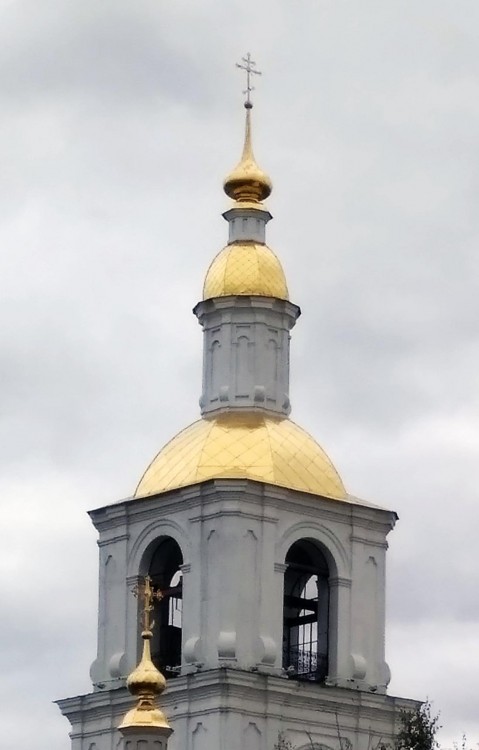 Ярус звона колокольни храма с завершением, архитектурные детали. Серафимо-Дивеевский Троицкий монастырь. Собор Казанской иконы Божией Матери с церковью Рождества Христова и подземной церковью Рождества Пресвятой Богородицы, Дивеево (Дивеевский район, Нижегородская область)