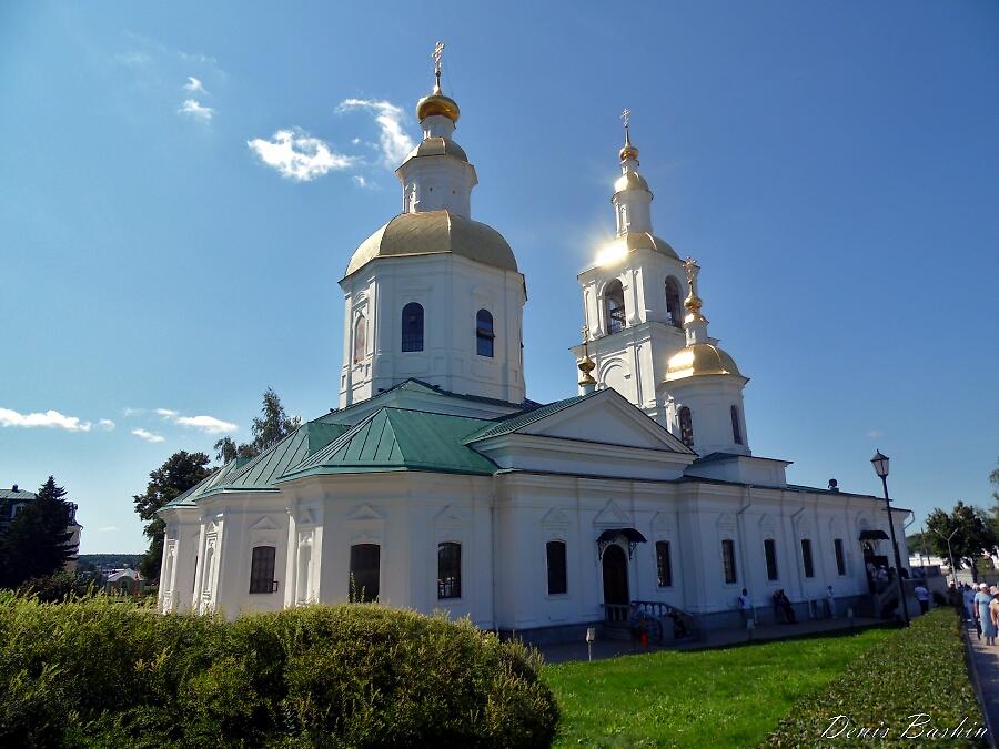 фасады. Серафимо-Дивеевский Троицкий монастырь. Собор Казанской иконы Божией Матери с церковью Рождества Христова и подземной церковью Рождества Пресвятой Богородицы, Дивеево (Дивеевский район и г. Саров, Нижегородская область)