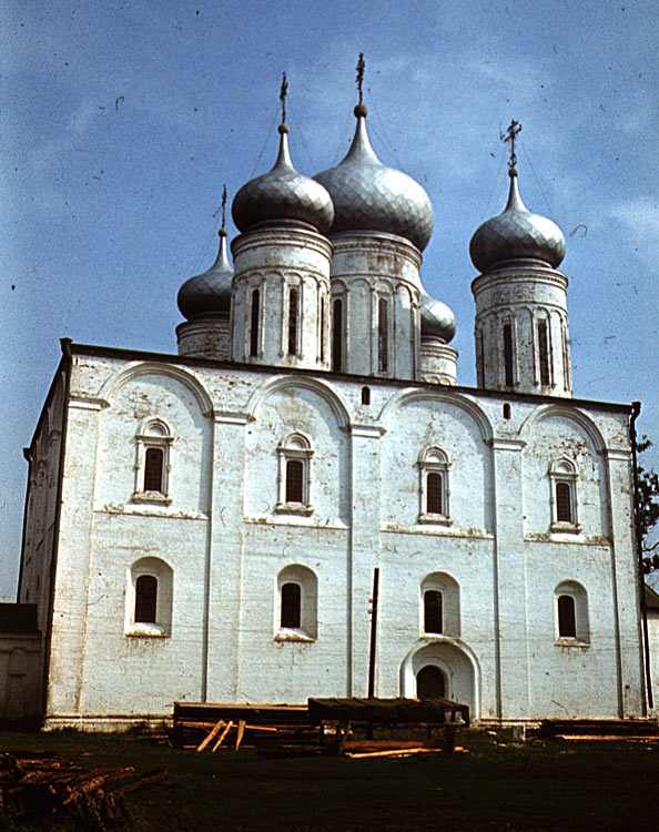 Троицкий Макариев Желтоводский монастырь. Собор Троицы Живоначальной, Макарьево (Лысковский район, Нижегородская область). фасады
